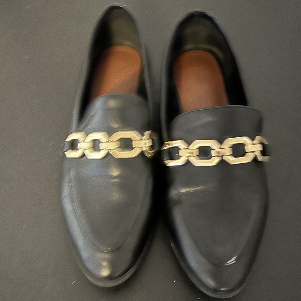 HM Shoes Size 36 BlackGold Preowned
